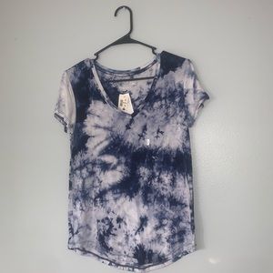 Seriously Soft Aeropostale tee. New with tags. Size S